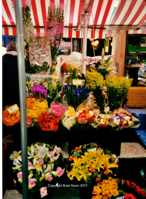 Nice flower market Brad Nixon 2000-2 (469x640)